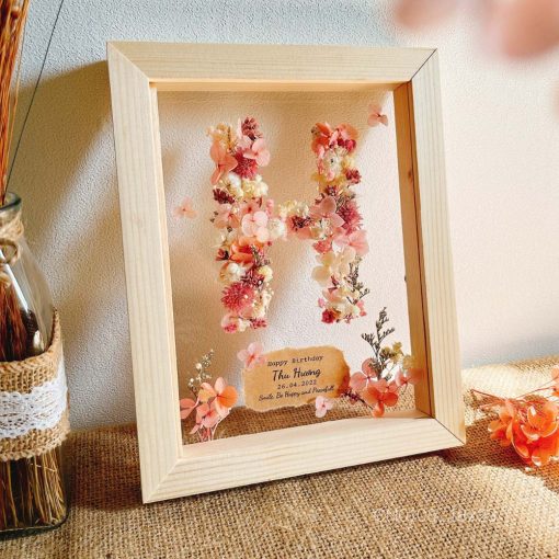 Tranh hoa khô chữ cái A-Z hoa khô 3D CN103 - Hình ảnh 5